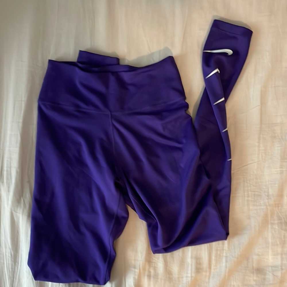 *NEW* nike dri-fit leggings